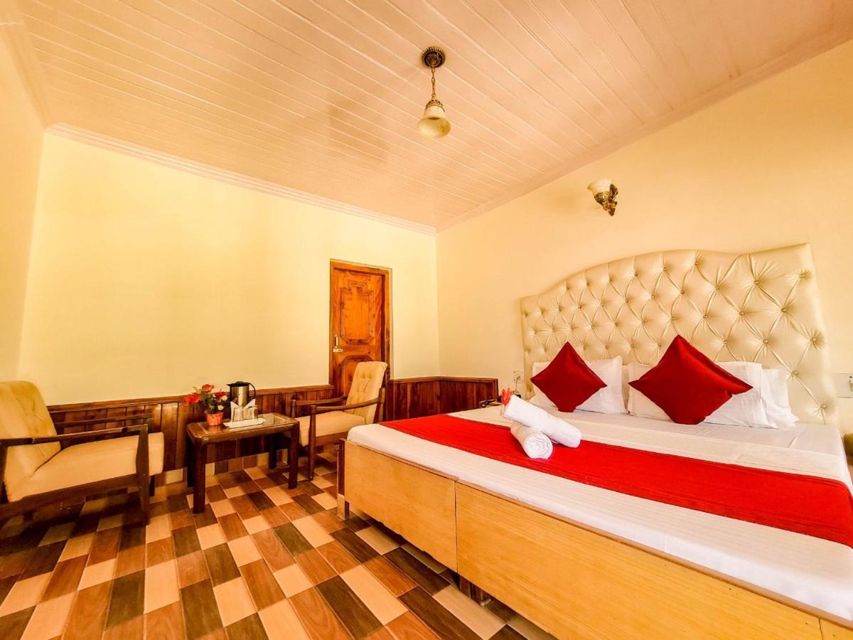Hotel Pine Grove-Mall Road Манали Экстерьер фото