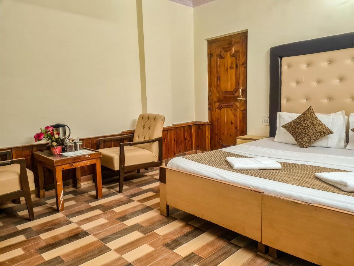 Hotel Pine Grove-Mall Road Манали Экстерьер фото
